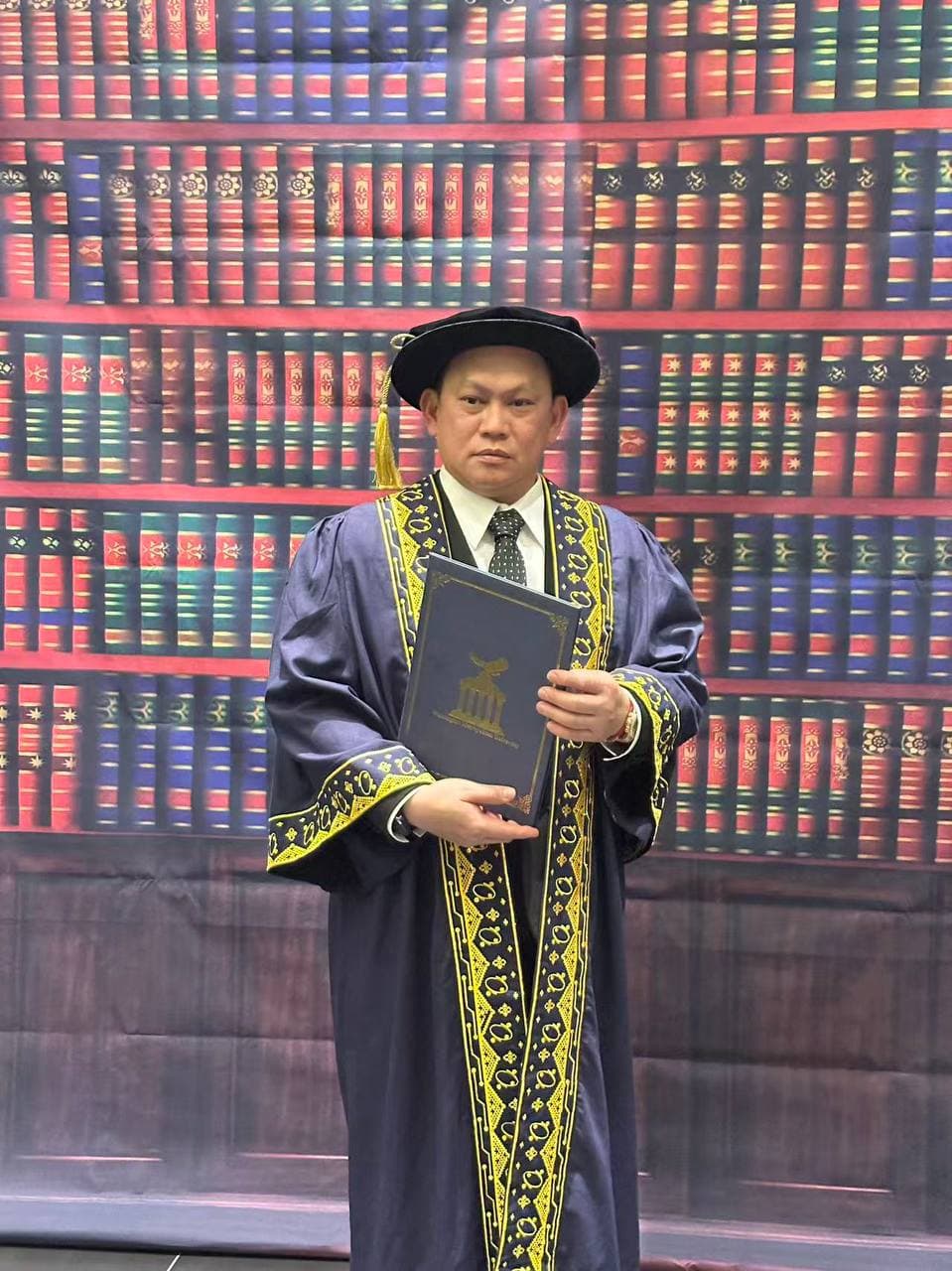 Prof. Dato' Dr. Fam Chee Way — Honorary Doctorate Prof. Dato' Dr. Fam Chee Way receiving Honorary Doctorate degree from Wilmington Metropolitan University California